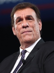 Photo of Robert Davi