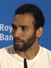 Photo of Marwan Kenzari