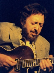 Photo of Barney Kessel