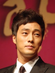 Photo of So Ji-sub