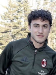 Photo of Davide Calabria