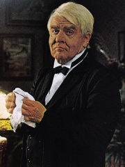 Photo of Pat Hingle