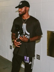 Photo of Bryson Tiller