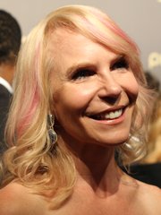 Photo of Marti Noxon