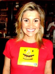 Photo of Flávia Alessandra