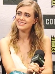 Photo of Melissa Roxburgh