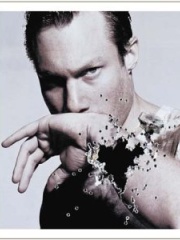 Photo of Rob Dougan