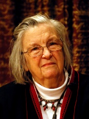 Photo of Elinor Ostrom