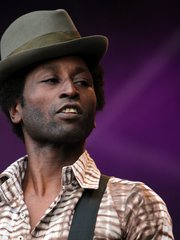 Photo of Keziah Jones