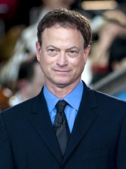 Photo of Gary Sinise