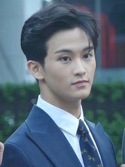 Photo of Mark Lee