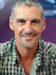 Photo of Cliff Simon