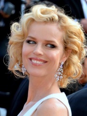 Photo of Eva Herzigová