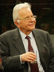 Photo of Nicola Cabibbo