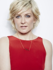 Photo of Amy Carlson