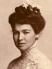 Photo of Marion Jones Farquhar