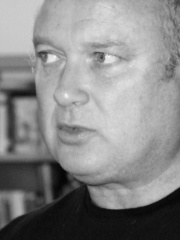 Photo of Louis de Bernières