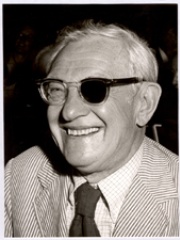 Photo of Julius Axelrod