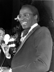 Photo of Robert Guillaume