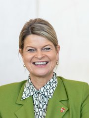 Photo of Klaudia Tanner