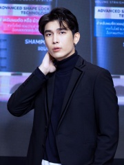 Photo of Suppasit Jongcheveevat