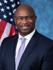 Photo of Jamaal Bowman