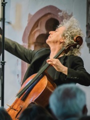 Photo of Steven Isserlis