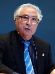 Photo of Manuel Castells