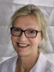 Photo of Elizabeth Strout