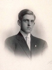 Photo of Sidney Howard