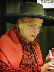 Photo of Sara Paretsky