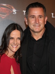 Photo of Anthony LaPaglia