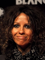 Photo of Linda Perry