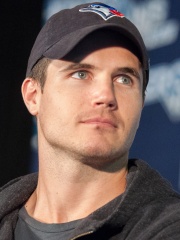 Photo of Robbie Amell