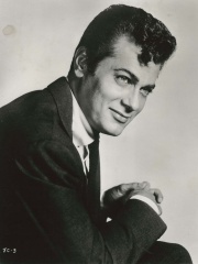 Photo of Tony Curtis