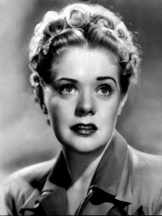 Photo of Alice Faye