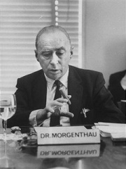 Photo of Hans Morgenthau