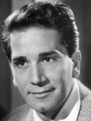 Photo of Richard Conte