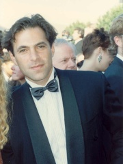 Photo of Ken Olin