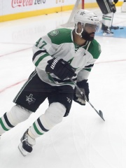 Photo of Johnny Oduya