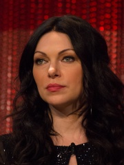 Photo of Laura Prepon