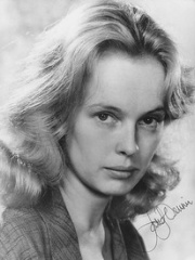 Photo of Sandy Dennis