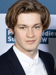 Photo of Damian Hardung