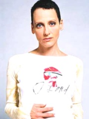 Photo of Lori Petty