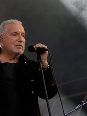 Photo of Bernard Lavilliers