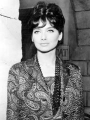 Photo of Suzanne Pleshette