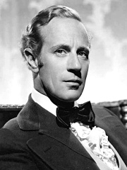 Photo of Leslie Howard