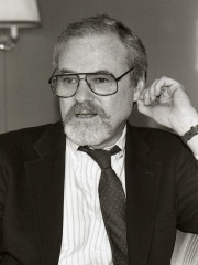 Photo of Alan J. Pakula