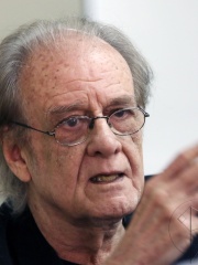 Photo of Luis Eduardo Aute