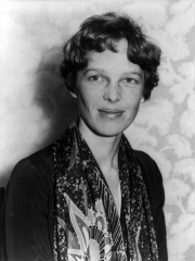 Photo of Amelia Earhart